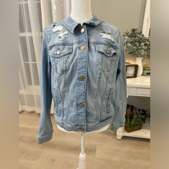 🌟 BNWOT Women's Sonoma Goods For Life® Crop Jean Jacket! - Picture 4 of 6